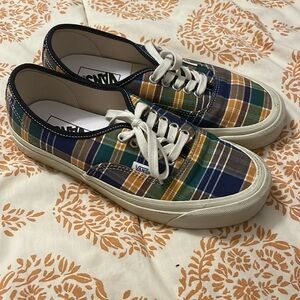 EUC Vans Authentic 44 DX Anaheim Factory OG Plaid Size US Men 7/ women’s 8.5